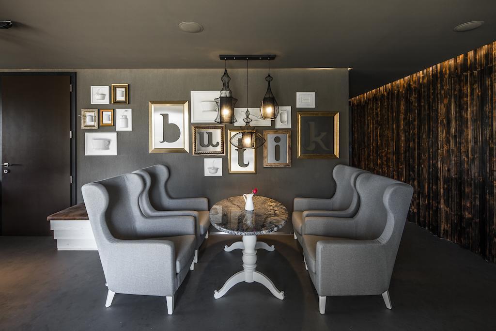 Butik Design Rooms Abadszalok Exterior photo