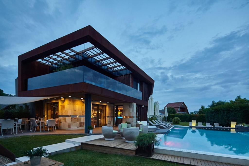 Butik Design Rooms Abadszalok Exterior photo